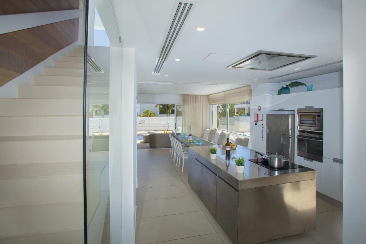 Central Protaras Seaview Villa Zinnia Dış mekan fotoğraf